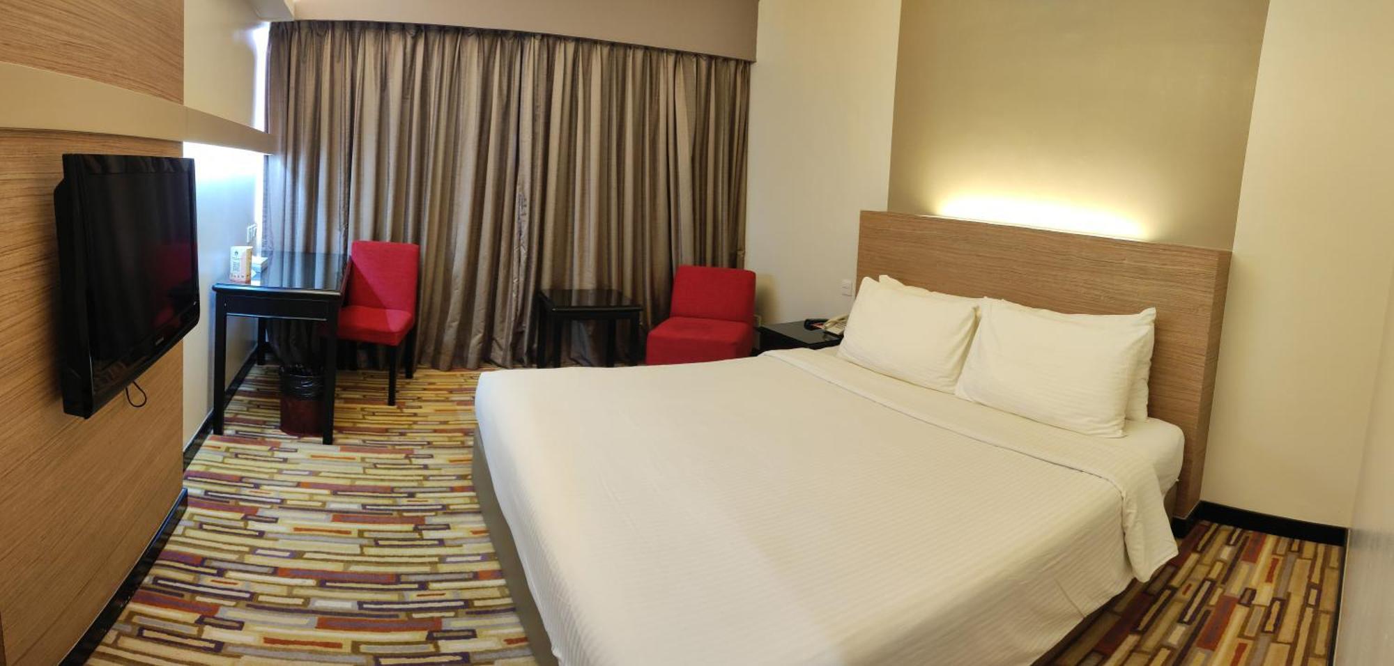 Harbour View Hotel Кучінг Екстер'єр фото
